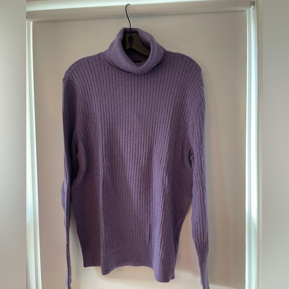 Worm’s Long-sleeve Turtleneck Sweater